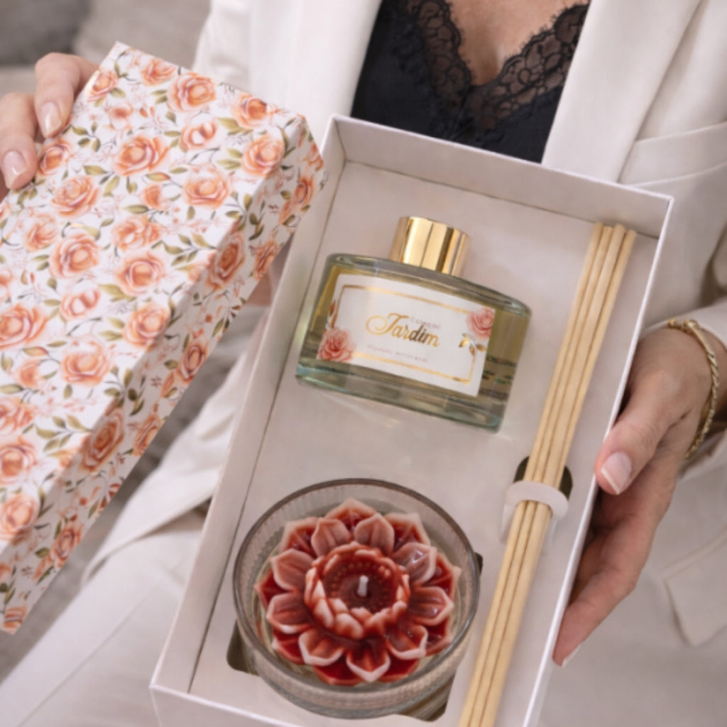 Caixa Florida com Difusor + Vela Flor de Lótus